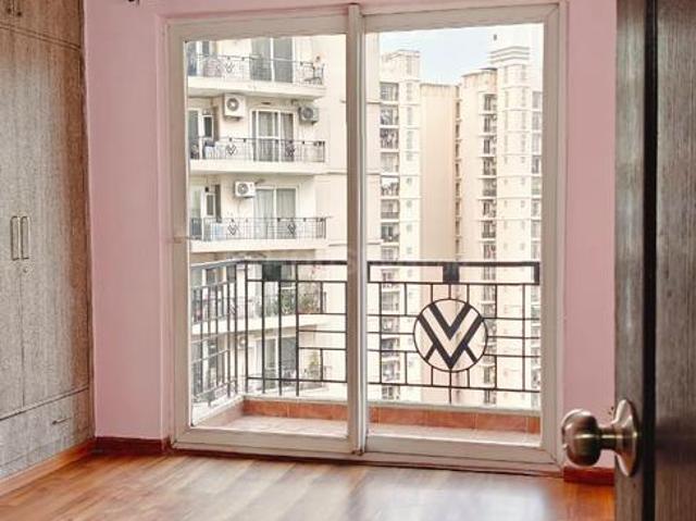 2.5 BHK Apartment in Indirapuram for rent Ghaziabad. The reference number is 21178015