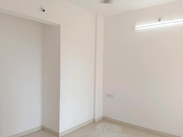 2.5 BHK Apartment in Kasarvadavali for rent Thane. The reference number is 18420833