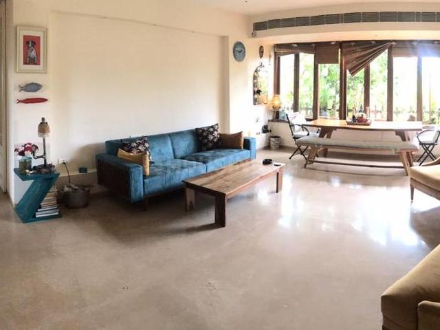 2.5 BHK Apartment in Khar West for rent Mumbai. The reference number is 20895503