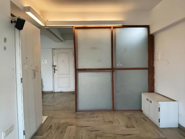 2.5 BHK Apartment in Lower Parel for rent Mumbai. The reference number is 18668359