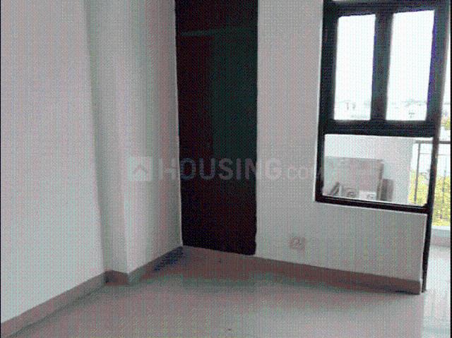 2.5 BHK Apartment in Mahagunpuram for resale Ghaziabad. The reference number is 20670948