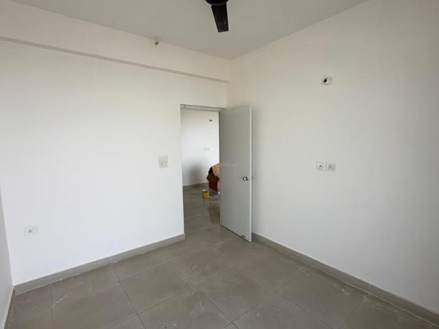 2.5 BHK Apartment in Mahagunpuram for resale Ghaziabad. The reference number is 21131507