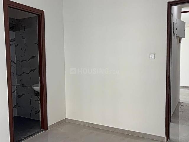 2.5 BHK Apartment in Malad West for rent Mumbai. The reference number is 20024320
