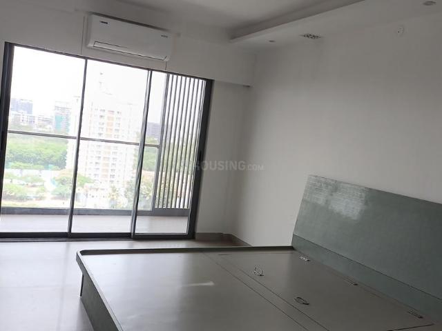 2.5 BHK Apartment in Mundhwa for rent Pune. The reference number is 20765013