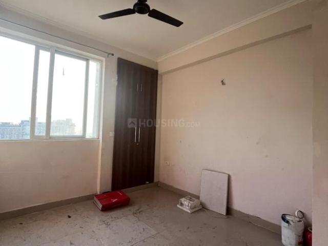 2.5 BHK Apartment in Noida Extension for rent Greater Noida. The reference number is 19078813