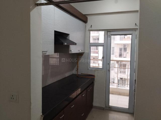 2.5 BHK Apartment in Noida Extension for rent Greater Noida. The reference number is 19860497