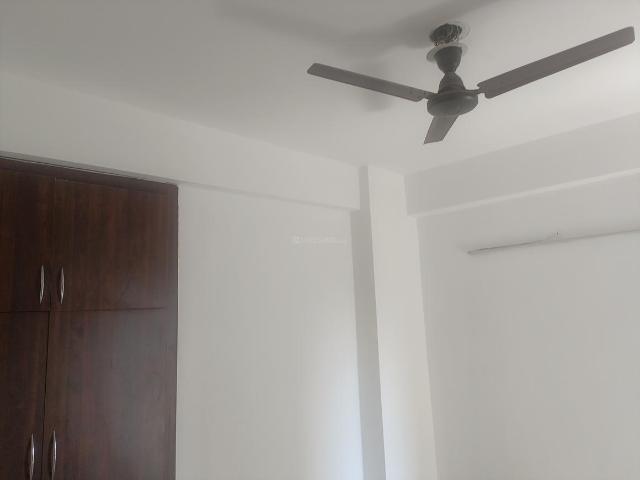 2.5 BHK Apartment in Noida Extension for rent Greater Noida. The reference number is 19977150