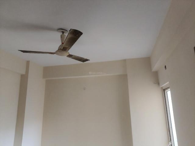2.5 BHK Apartment in Noida Extension for rent Greater Noida. The reference number is 20015525