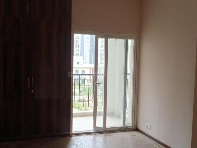2.5 BHK Apartment in Noida Extension for rent Greater Noida. The reference number is 20616064