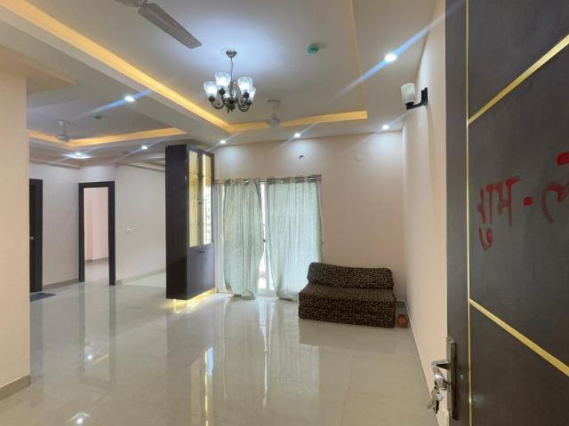 2.5 BHK Apartment in Noida Extension for rent Greater Noida. The reference number is 20776382