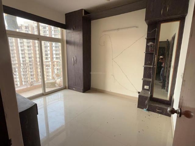 2.5 BHK Apartment in Noida Extension for rent Greater Noida. The reference number is 20705575