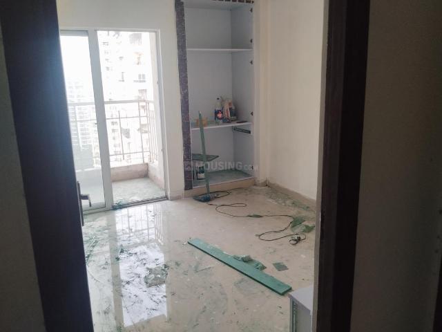 2.5 BHK Apartment in Noida Extension for rent Greater Noida. The reference number is 20736607