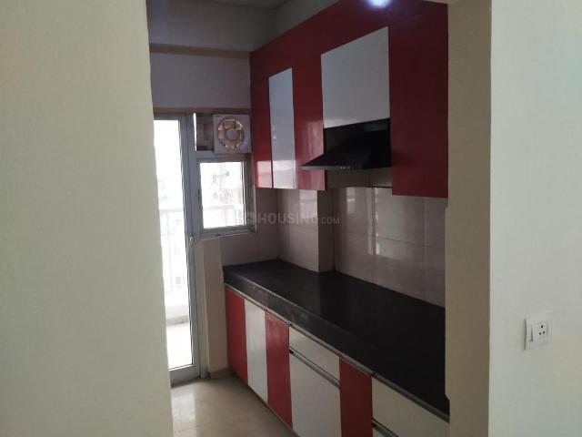 2.5 BHK Apartment in Noida Extension for rent Greater Noida. The reference number is 20867045