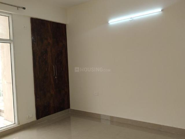 2.5 BHK Apartment in Noida Extension for rent Greater Noida. The reference number is 20875560