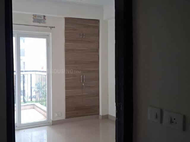 2.5 BHK Apartment in Noida Extension for rent Greater Noida. The reference number is 20822195