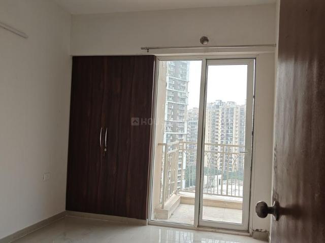 2.5 BHK Apartment in Noida Extension for rent Greater Noida. The reference number is 20993215