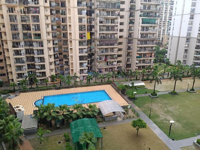 2.5 BHK Apartment in Noida Extension for rent Greater Noida. The reference number is 21070480