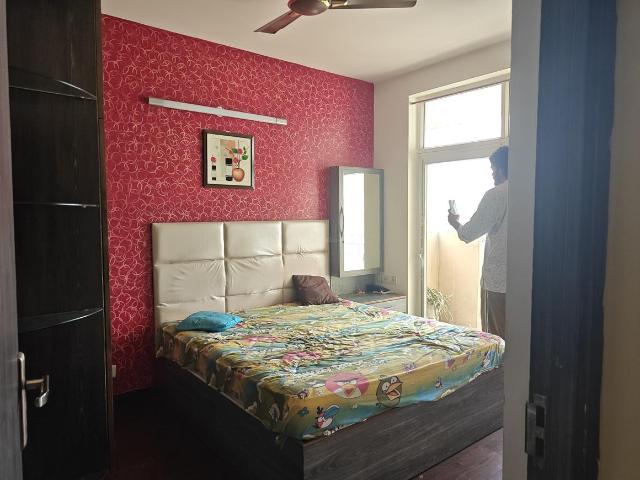 2.5 BHK Apartment in Noida Extension for rent Greater Noida. The reference number is 21098224