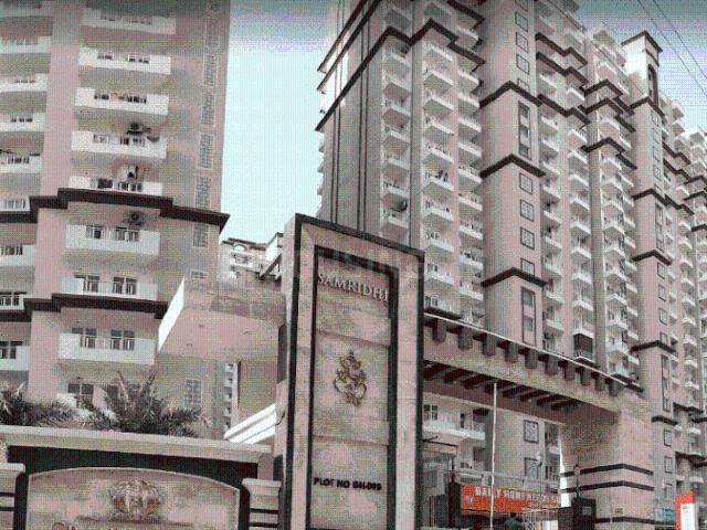 2.5 BHK Apartment in Noida Extension for rent Greater Noida. The reference number is 21154308