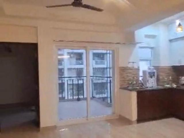 2.5 BHK Apartment in Noida Extension for rent Greater Noida. The reference number is 21155255