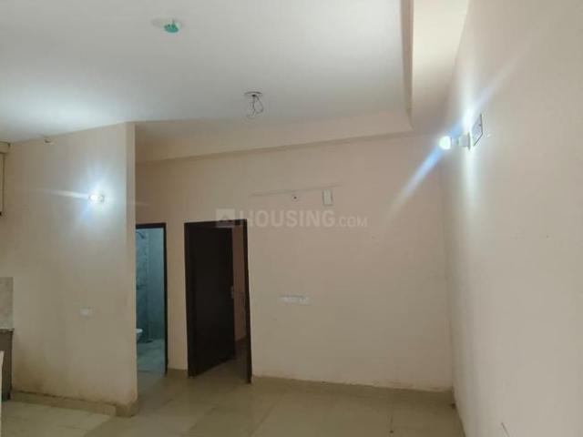 2.5 BHK Apartment in Noida Extension for rent Greater Noida. The reference number is 21104914