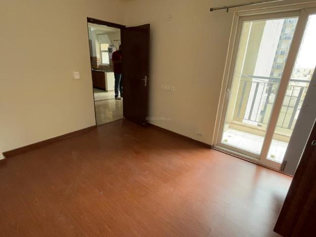 2.5 BHK Apartment in Noida Extension for rent Greater Noida. The reference number is 21114874
