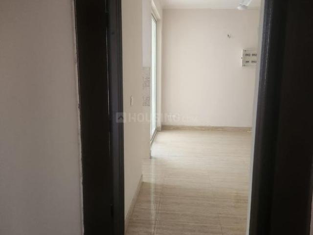2.5 BHK Apartment in Noida Extension for rent Greater Noida. The reference number is 21202861