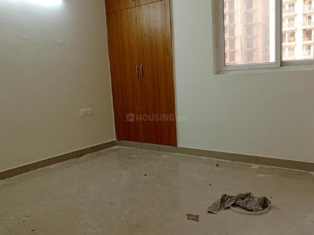 2.5 BHK Apartment in Noida Extension for rent Greater Noida. The reference number is 21324860