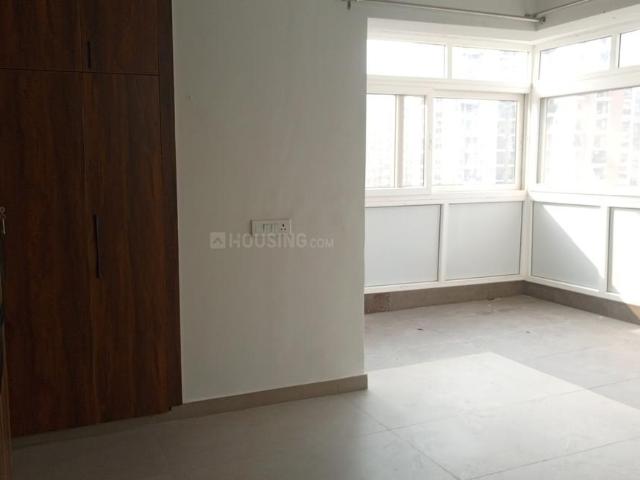 2.5 BHK Apartment in Noida Extension for rent Greater Noida. The reference number is 21329885