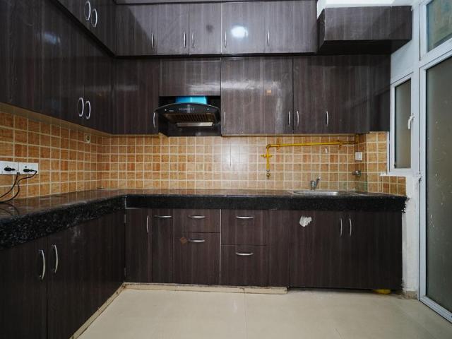 2.5 BHK Apartment in Noida Extension for resale Greater Noida. The reference number is 20605579