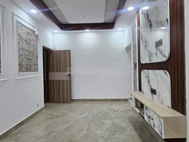2.5 BHK Apartment in Paschim Vihar for resale New Delhi. The reference number is 20443929
