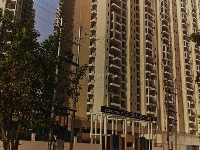 2.5 BHK Apartment in Phase 2 for resale Noida. The reference number is 20656858