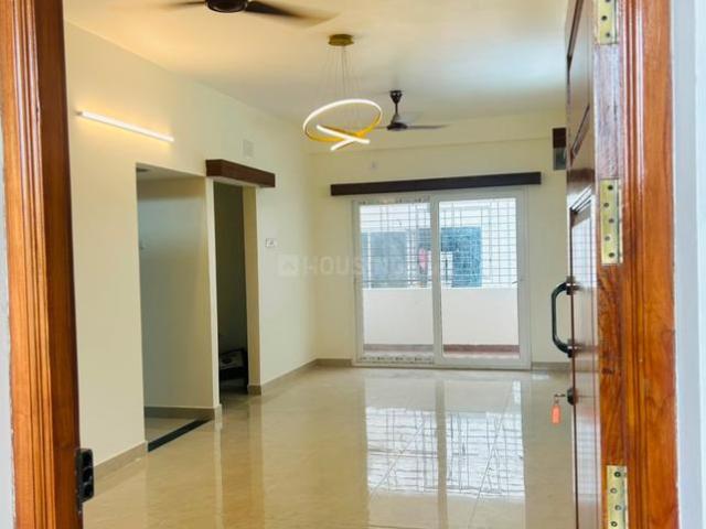 2.5 BHK Apartment in Saligramam for rent Chennai. The reference number is 21240247