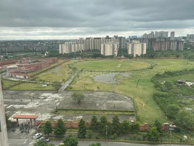 2.5 BHK Apartment in Sector 120 for resale Noida. The reference number is 20234231
