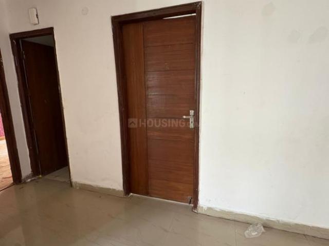 2.5 BHK Apartment in Sector 168 for rent Noida. The reference number is 21039342