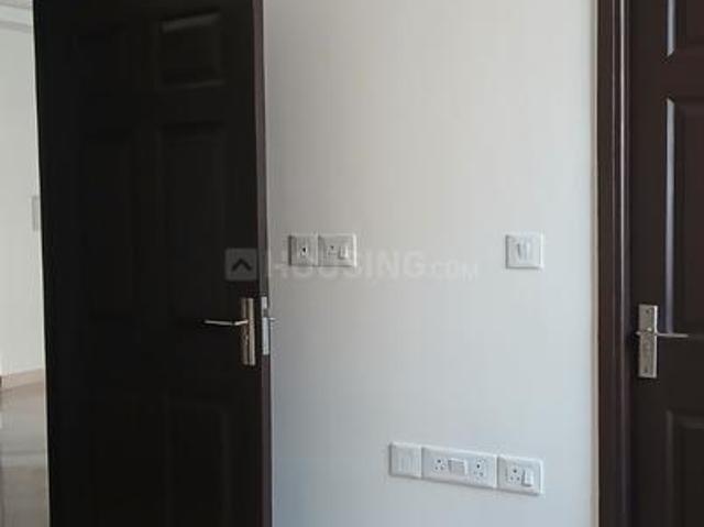 2.5 BHK Apartment in Sector 32 for resale Noida. The reference number is 21074360