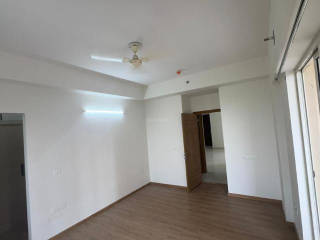 2.5 BHK Apartment in Sector 33 for rent Sohna. The reference number is 20705447