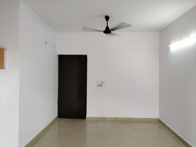 3 BHK Apartment in Sector 5 Dwarka for resale New Delhi. The reference number is 20576433
