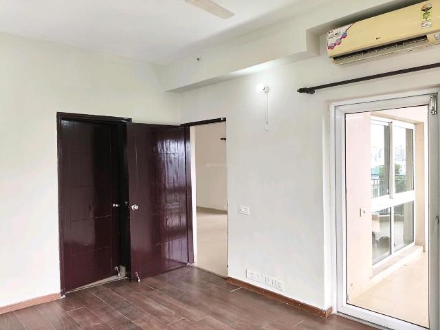 2.5 BHK Apartment in Sector 72 for rent Gurgaon. The reference number is 21190920