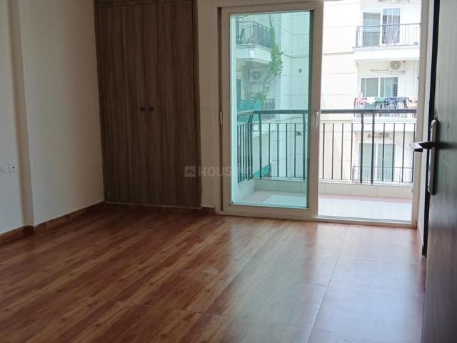 2.5 BHK Apartment in Sector 75 for rent Noida. The reference number is 20935508