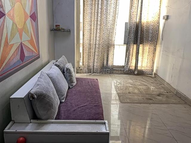 2.5 BHK Apartment in Sector 75 for rent Noida. The reference number is 20225420