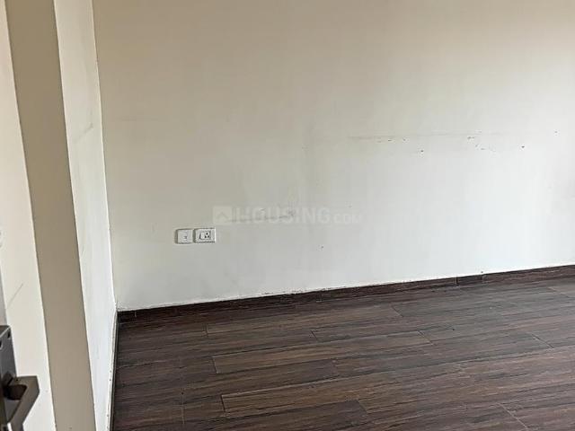 2.5 BHK Apartment in Sector 75 for resale Noida. The reference number is 19843960