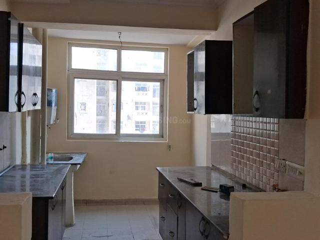 2.5 BHK Apartment in Sector 76 for rent Noida. The reference number is 18761770