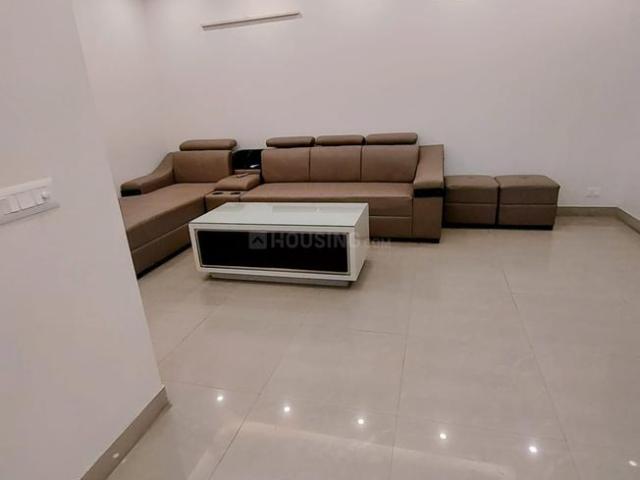 2.5 BHK Apartment in Sector 76 for rent Noida. The reference number is 20604096