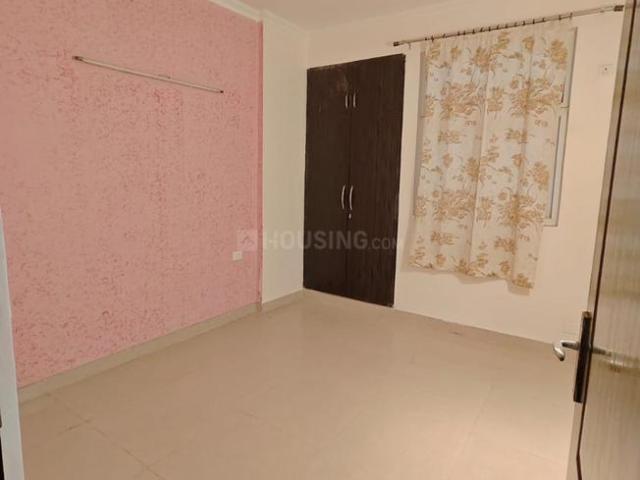 2.5 BHK Apartment in Sector 76 for rent Noida. The reference number is 20620650