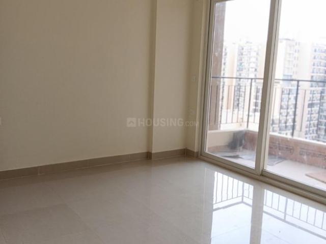 2.5 BHK Apartment in Sector 76 for rent Noida. The reference number is 21005306