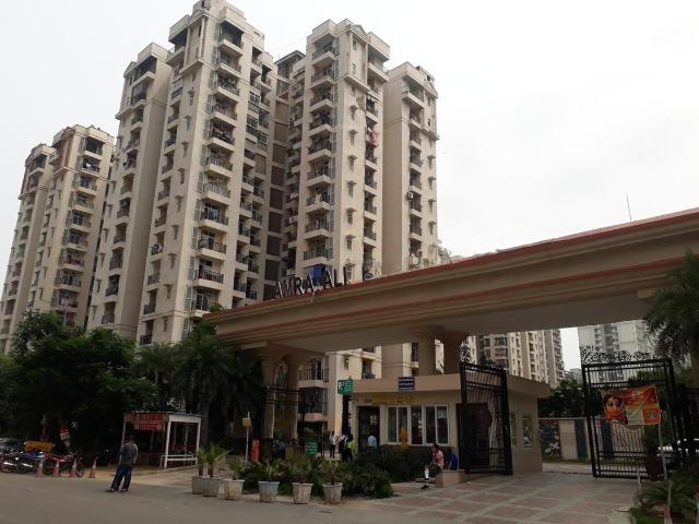 2.5 BHK Apartment in Sector 76 for resale Noida. The reference number is 20114399