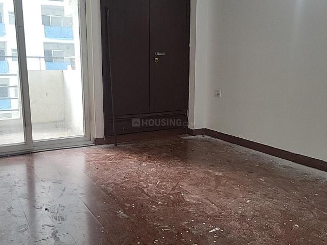 2.5 BHK Apartment in Sector 77 for rent Noida. The reference number is 21116108