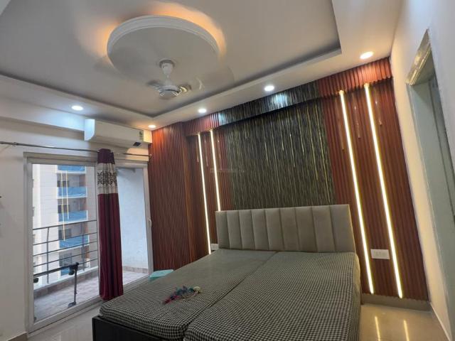 2.5 BHK Apartment in Sector 77 for rent Noida. The reference number is 21174087