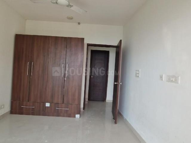 2.5 BHK Apartment in Sector 79 for rent Noida. The reference number is 21286008